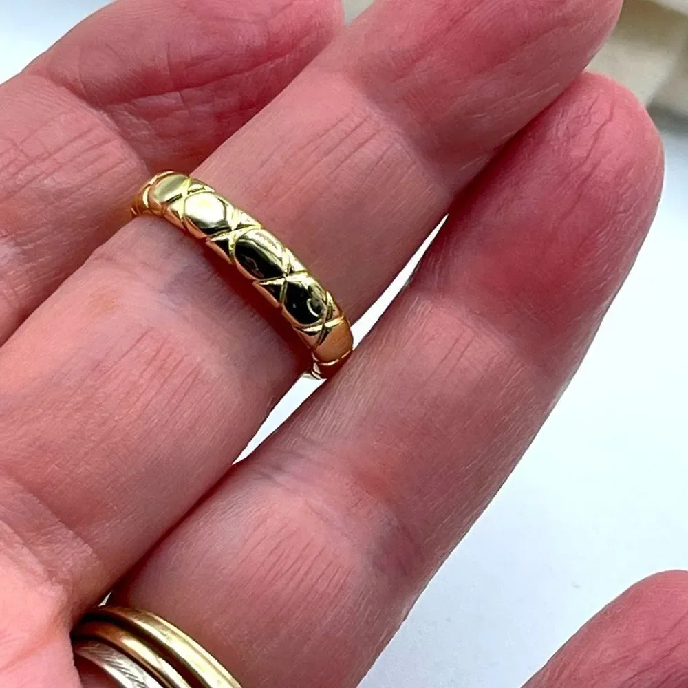 14K plated sterling silver size 8 simple X pattern ring.